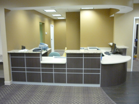 área de espera para ver la renovación de la oficina dental